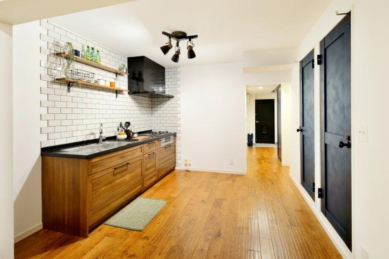 壁付けキッチンで自由なレイアウトが叶う 実例 10 12畳のldを叶える便利でおしゃれなキッチン空間の作り方 不二建設