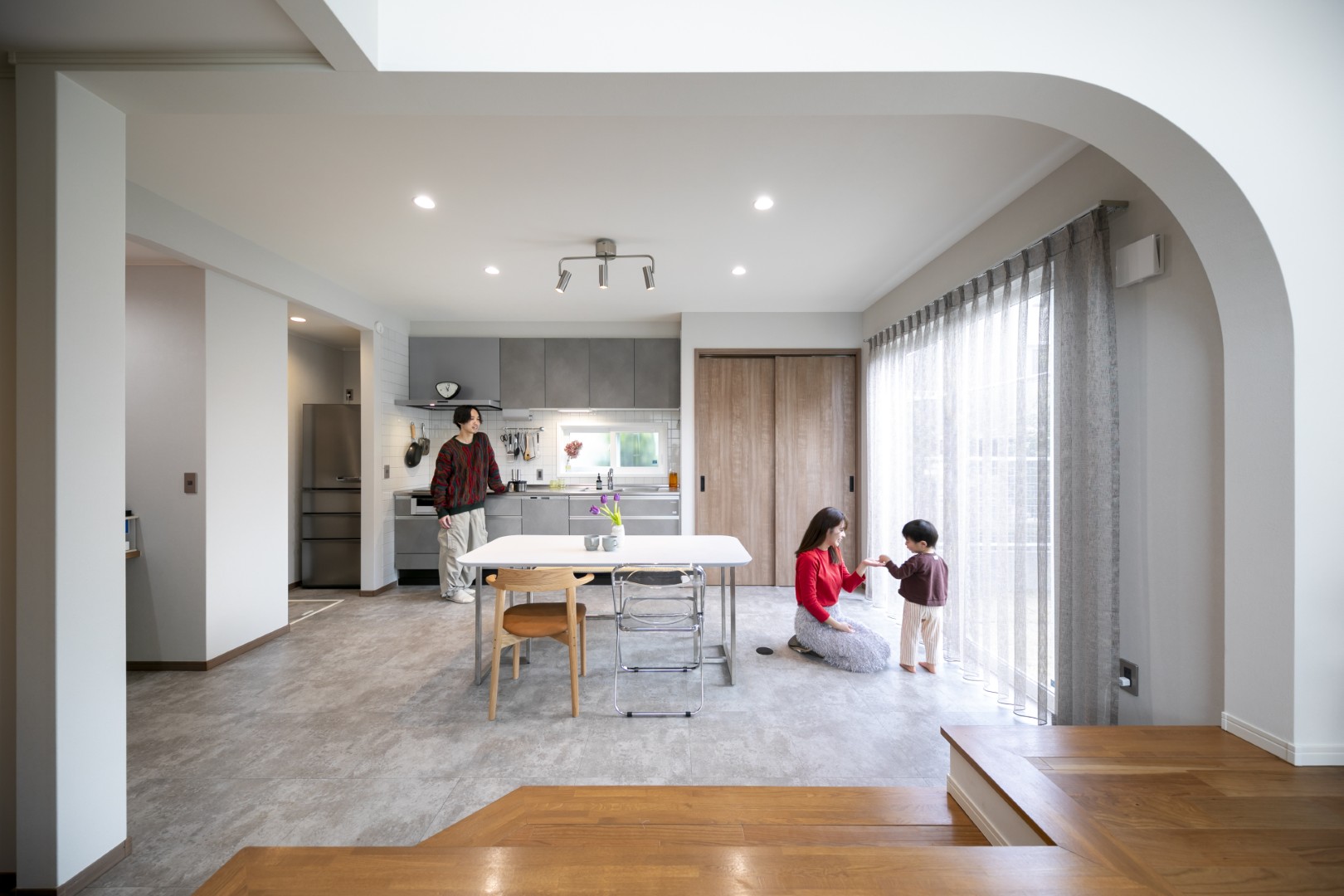 吹き抜けとスキップフロアで叶えた、遊び心あふれる住まい　－つくば市M様－　　