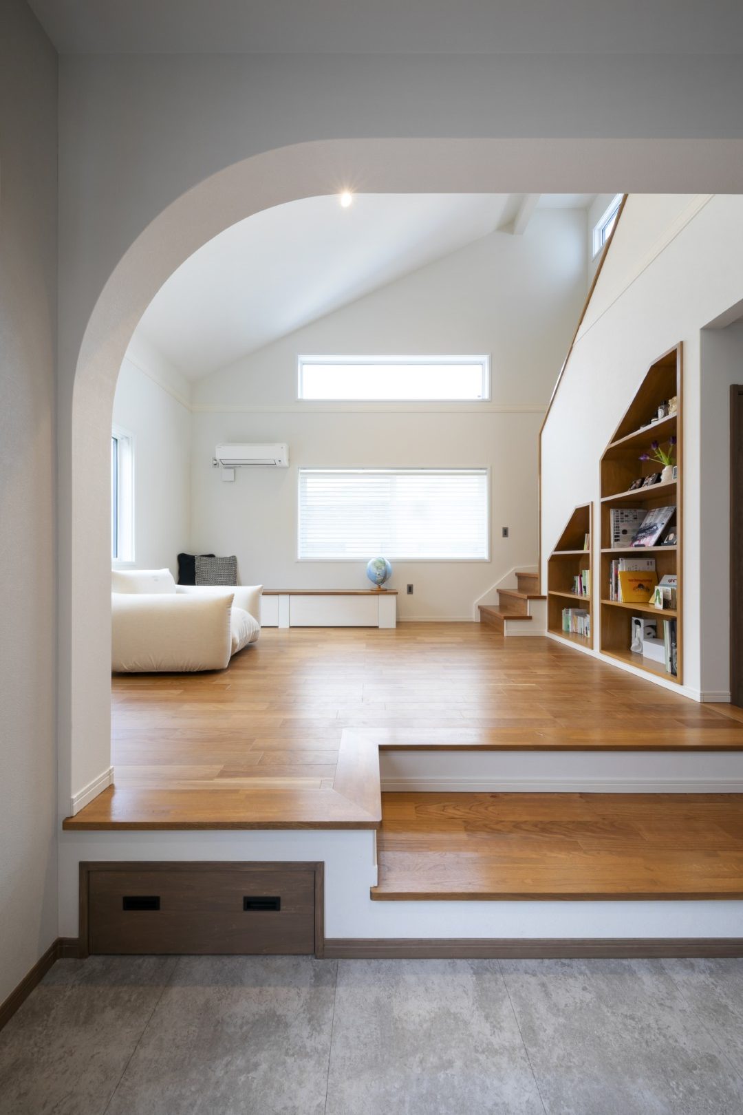 吹き抜けとスキップフロアで叶えた、遊び心あふれる住まい　－つくば市M様－　　