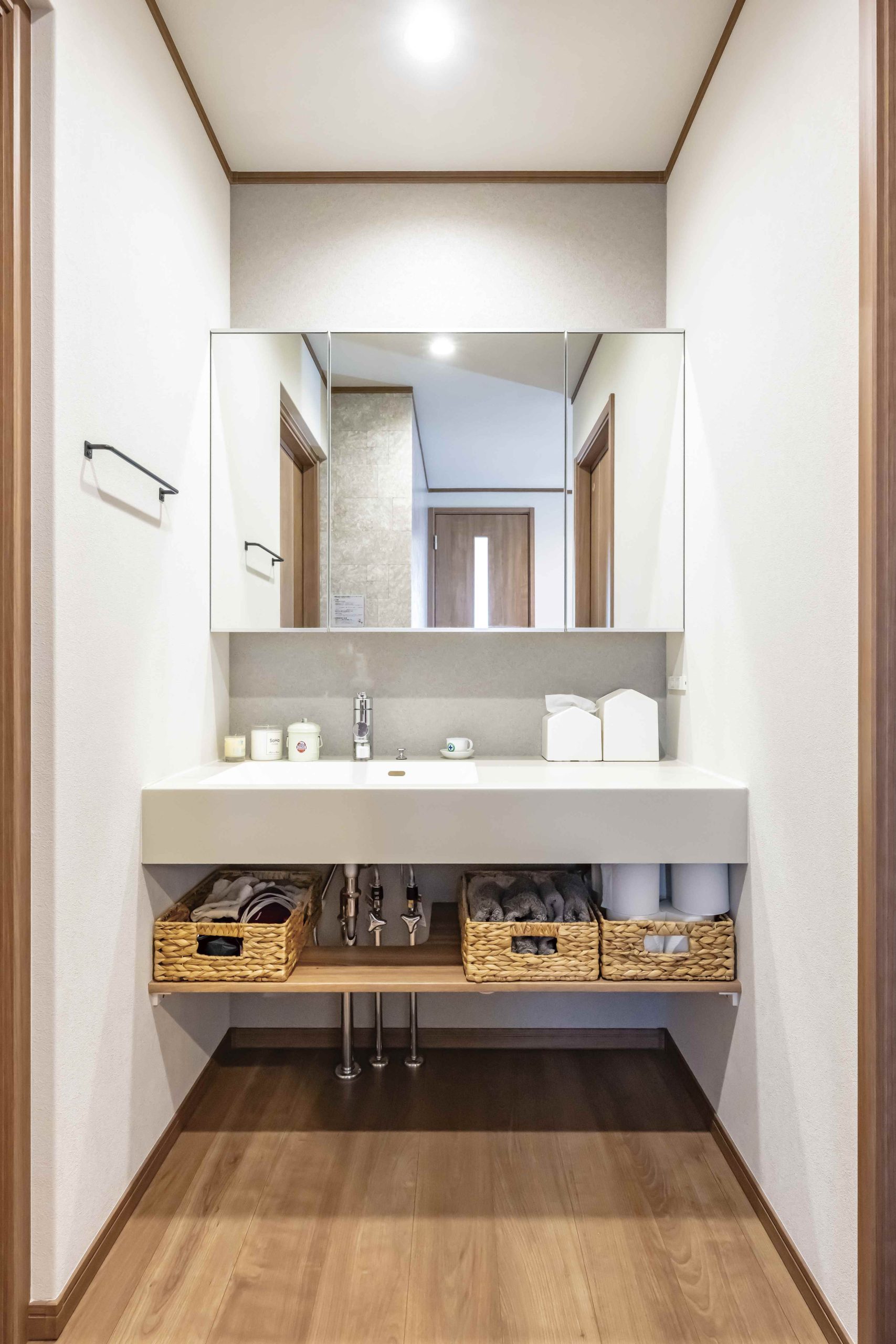 ガルバ×キューブ型の外観と家事ラク回遊動線に大満足　－つくば市　K様－　　